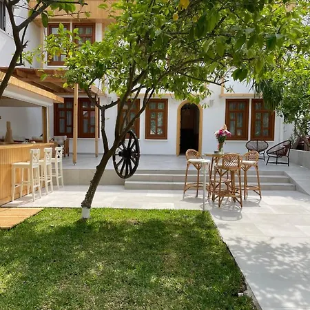 Hotel Audo *