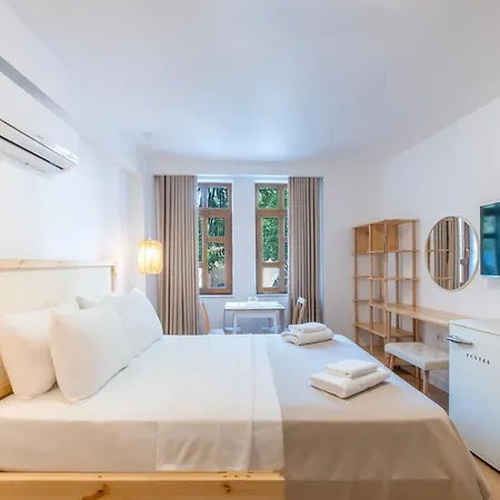 Audo Hotel